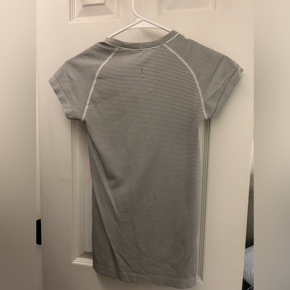 Lululemon stripped swiftly tech - Picture 2 of 3